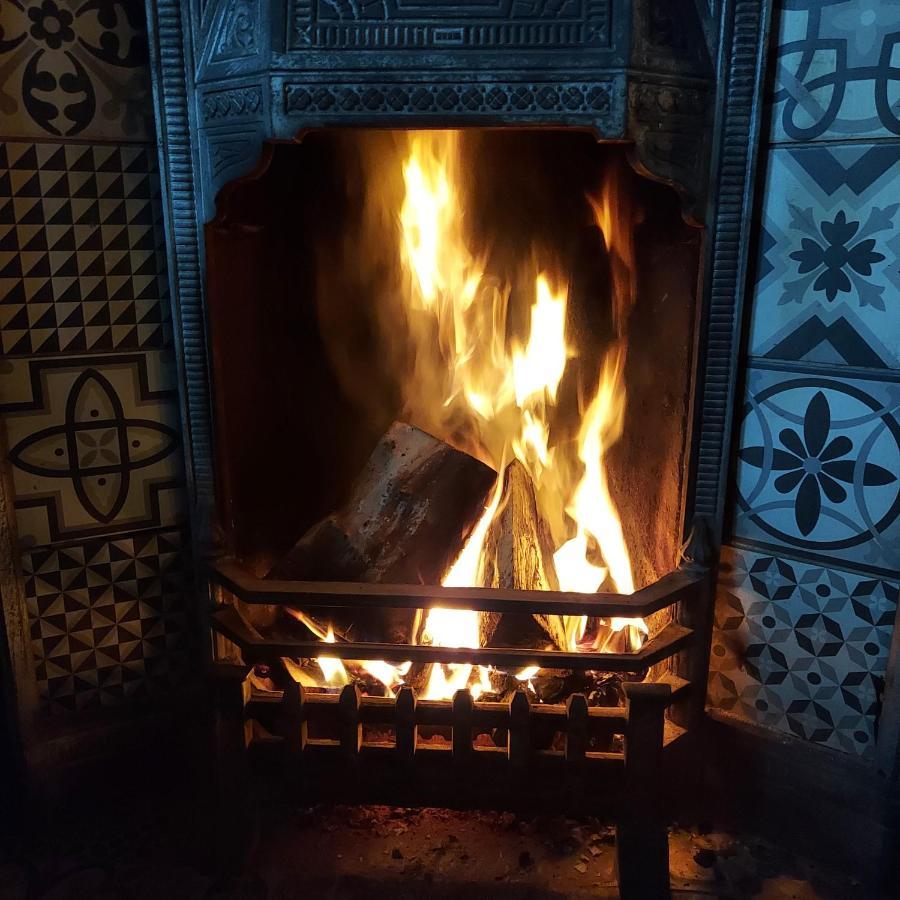 Trawden Arms Community Owned Pub Hotel Winewall Екстериор снимка
