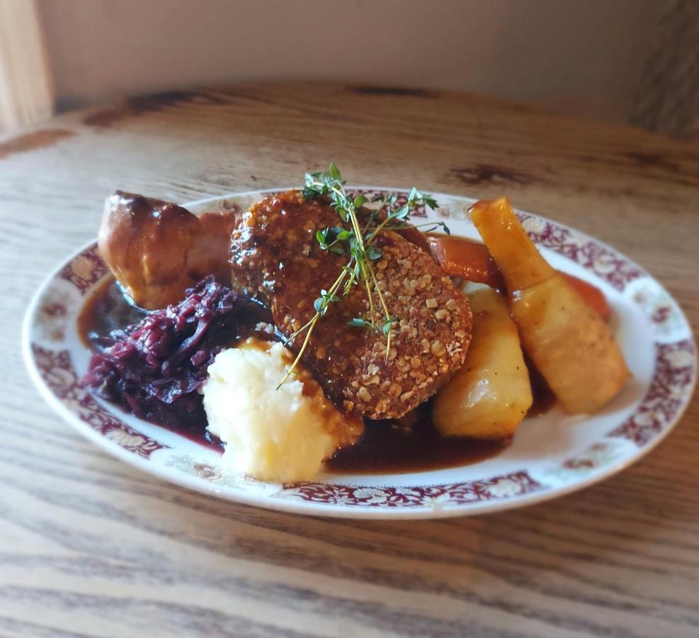 Trawden Arms Community Owned Pub Hotel Winewall Екстериор снимка