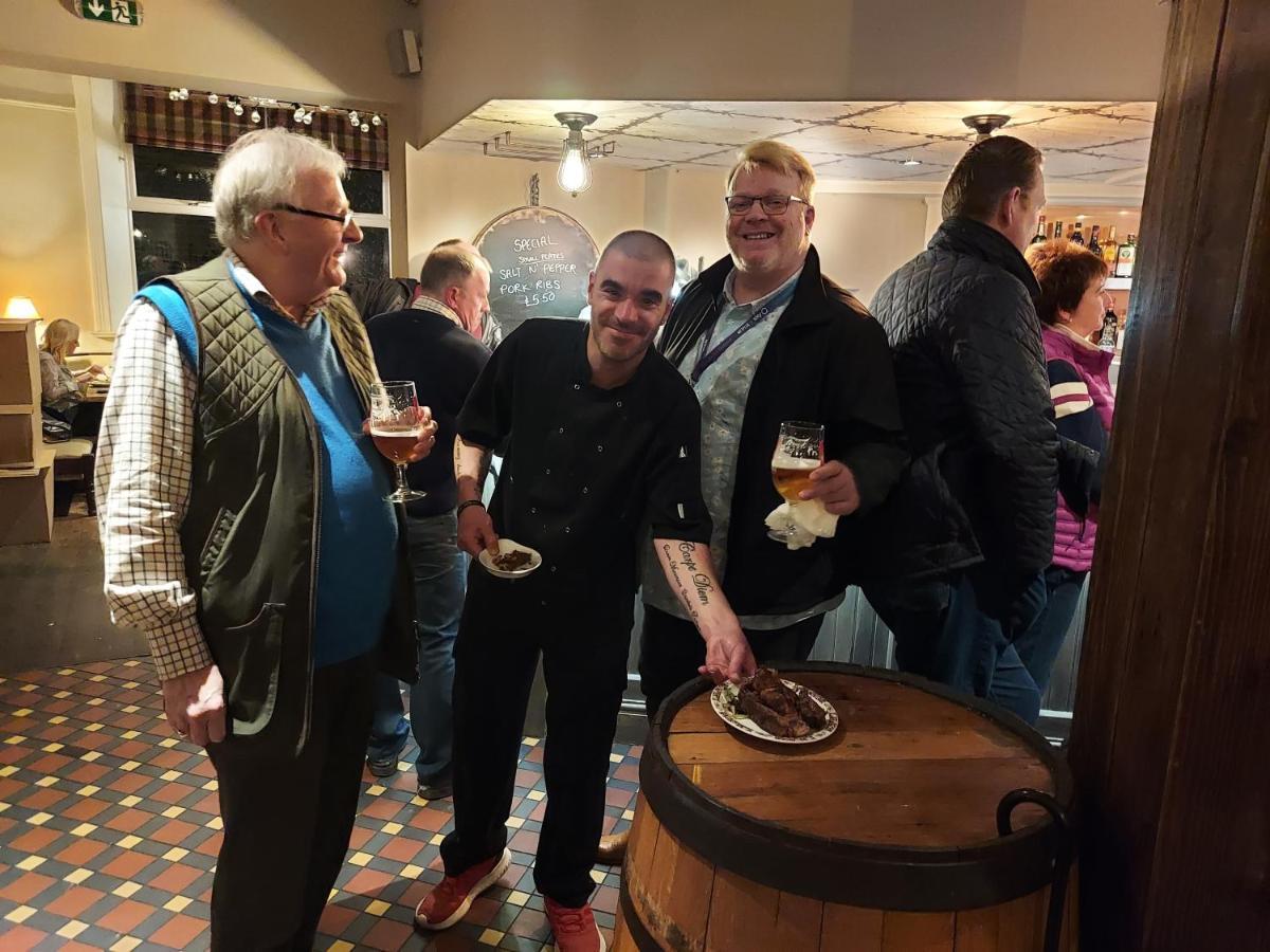 Trawden Arms Community Owned Pub Hotel Winewall Екстериор снимка