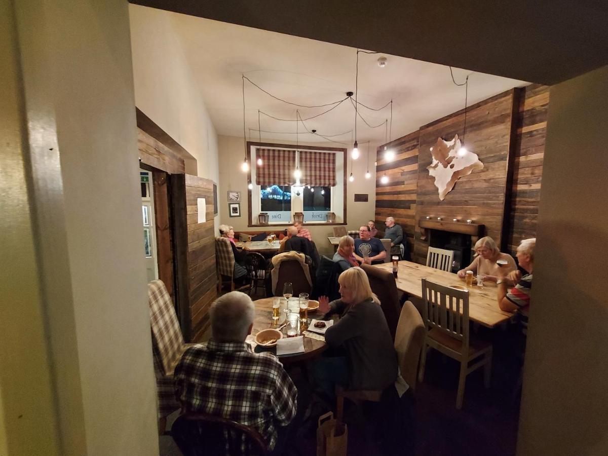 Trawden Arms Community Owned Pub Hotel Winewall Екстериор снимка