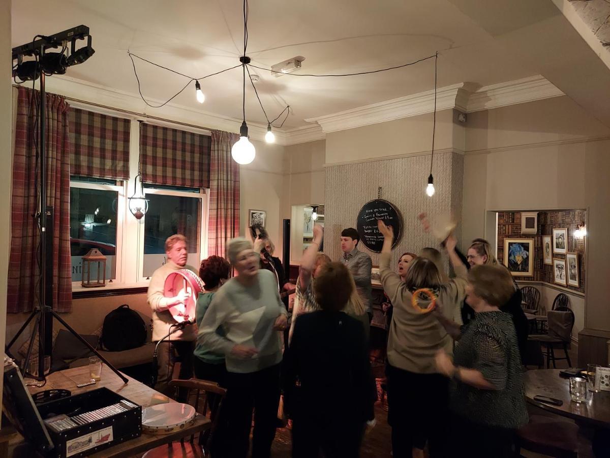 Trawden Arms Community Owned Pub Hotel Winewall Екстериор снимка