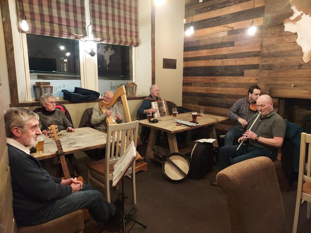 Trawden Arms Community Owned Pub Hotel Winewall Екстериор снимка